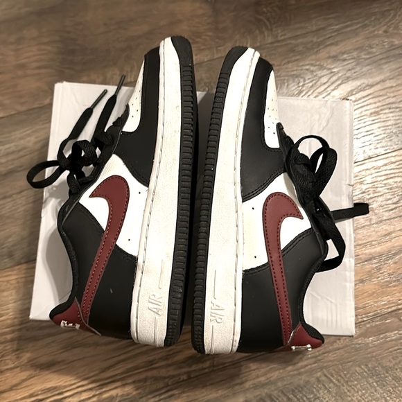 Nike Air Force 1 GS "Dark Team Red" White Black| size 2.5 - Picture 4 of 6